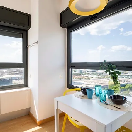 Amazing Fira And 15' From Bcn Center With Pool *