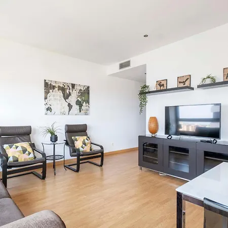 Amazing Fira And 15' From Bcn Center With Pool Apartment *