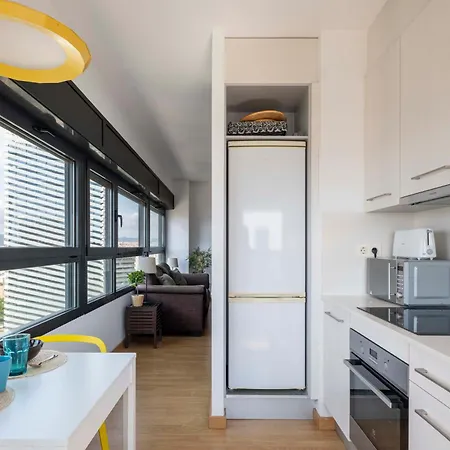 Amazing Fira And 15' From Bcn Center With Pool Apartment Barcelona
